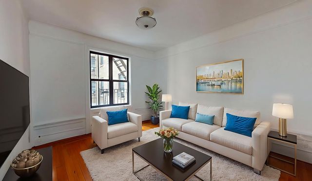 875 W  181st St #2F, Manhattan, NY 10033