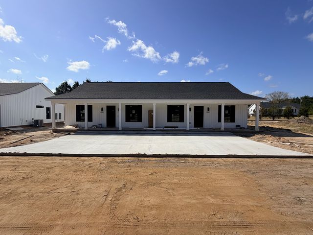 100 Pilot Station Dr #A, Goldsboro, NC 27534