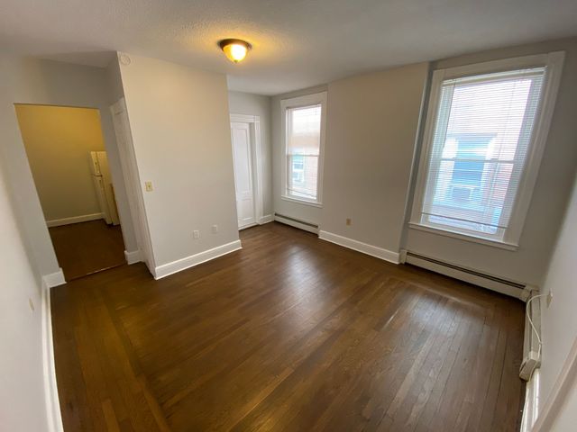 98 Howe St   #4, New Haven, CT 06511