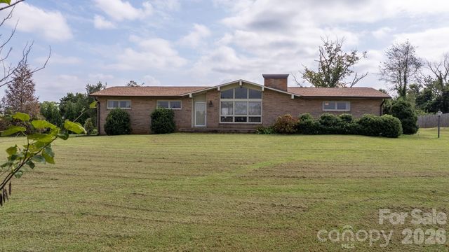 1189 Cajah Mountain Rd, Hudson, NC 28638