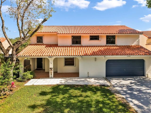 11980 S  Aviary Dr, Hollywood, FL 33026