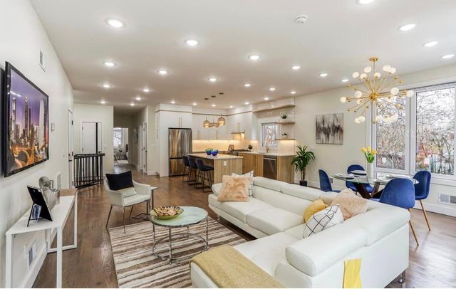 376 21st St #2, Irvington, NJ 07111