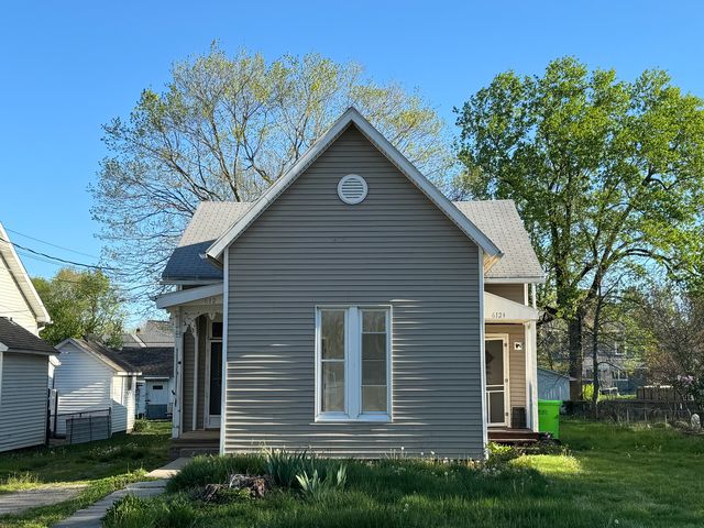 612 E  Pike St, Crawfordsville, IN 47933