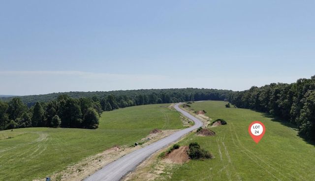 24 Snowy Meadow Ln #24, Soddy Daisy, TN 37379