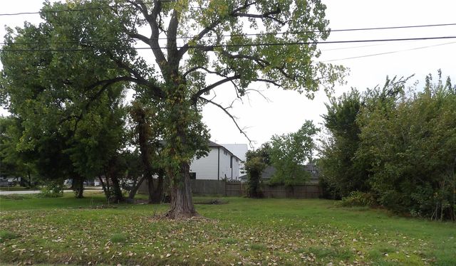3734 Noah St, Houston, TX 77021