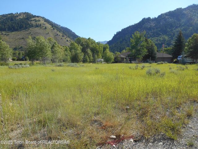 Porto Rd, Star Valley Ranch, WY 83127