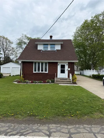 905 Powell Ave, Erie, PA 16505