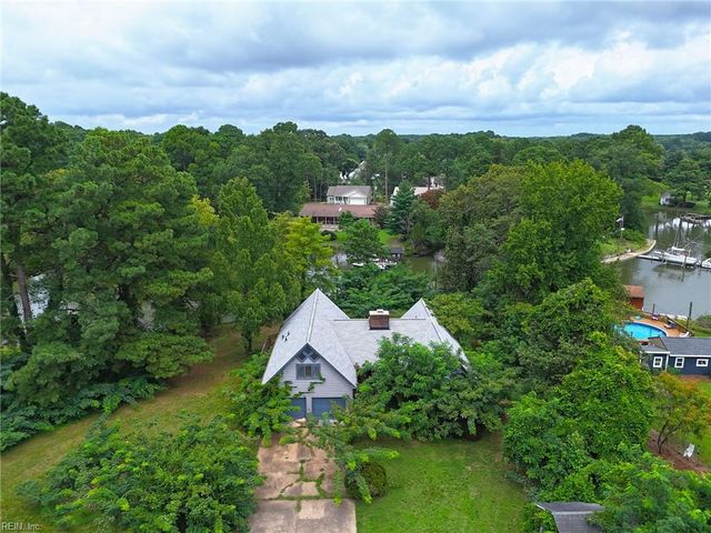 7763 Jordan Rd, Gloucester Point, VA 23062