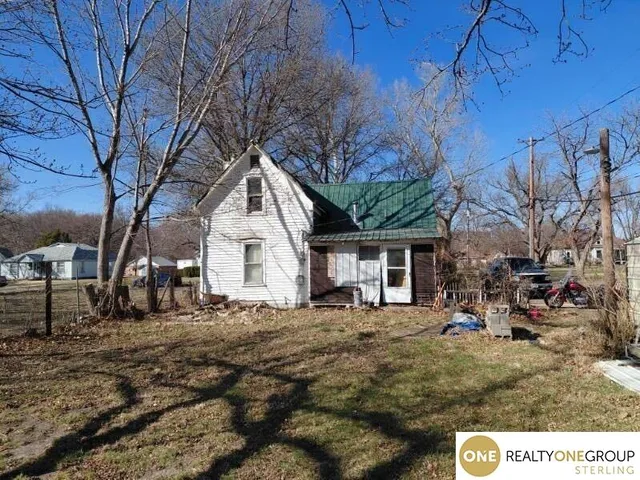 114 W  4th St, Fairbury, NE 68352