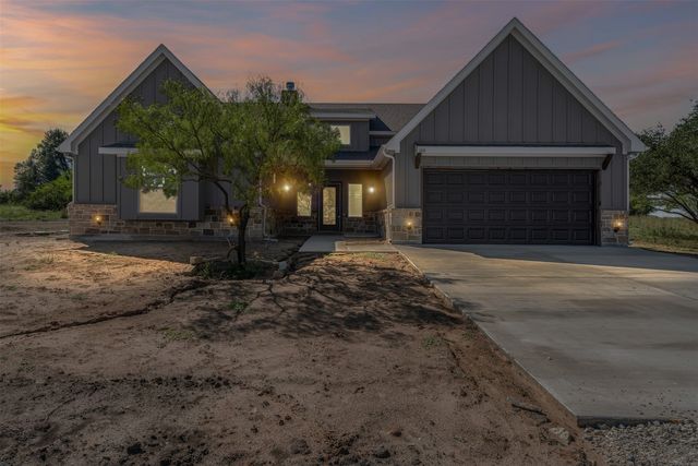 160 Gilmore Ct, Lipan, TX 76462