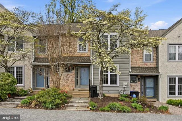 150 Nottingham Ct, Aston, PA 19014