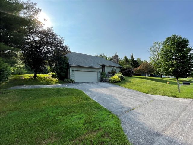 13 Gillette Ln, Cazenovia, NY 13035