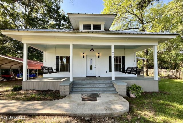 608 Goodwater Rd NW, Magee, MS 39111