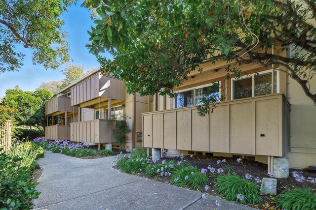 2452 W  Bayshore Rd #6, Palo Alto, CA 94303