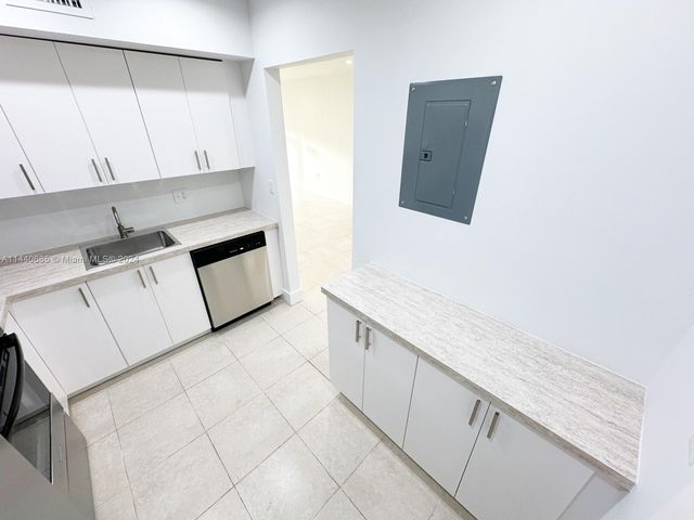 3700 NW 21st St #314, Fort Lauderdale, FL 33311