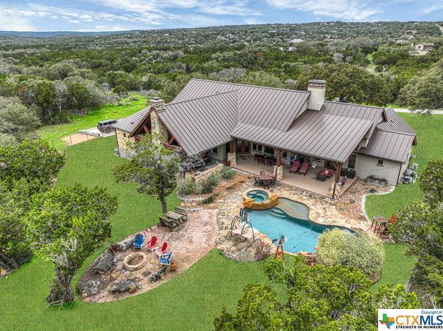 651 River Chase Dr, New Braunfels, TX 78132