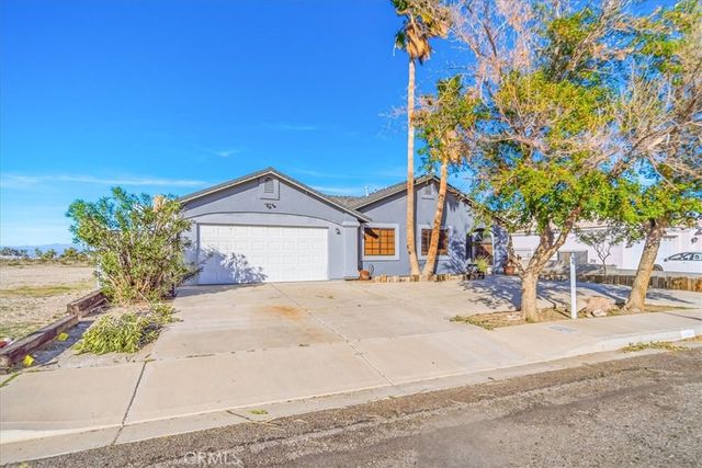 1348 Redwood Ave, Needles, CA 92363