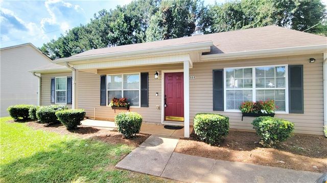 664 Forest Hills Path, Forest Park, GA 30297