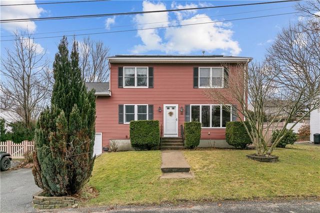 42 Eilein Ave, Cranston, RI 02920