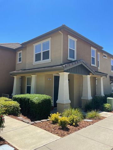 401 Blossom Rock Ln, Folsom, CA 95630