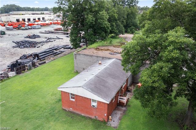 5513 Typo Ln, Norfolk, VA 23502