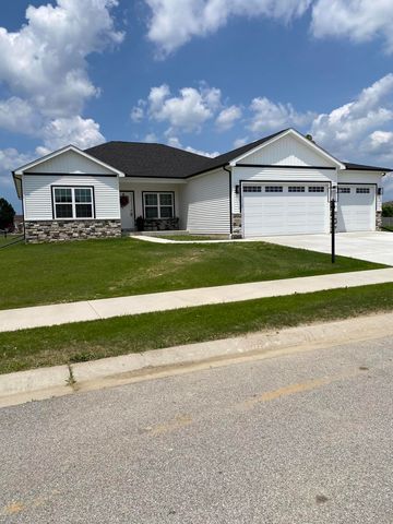 5800 Bleacher Ave, Portage, IN 46368