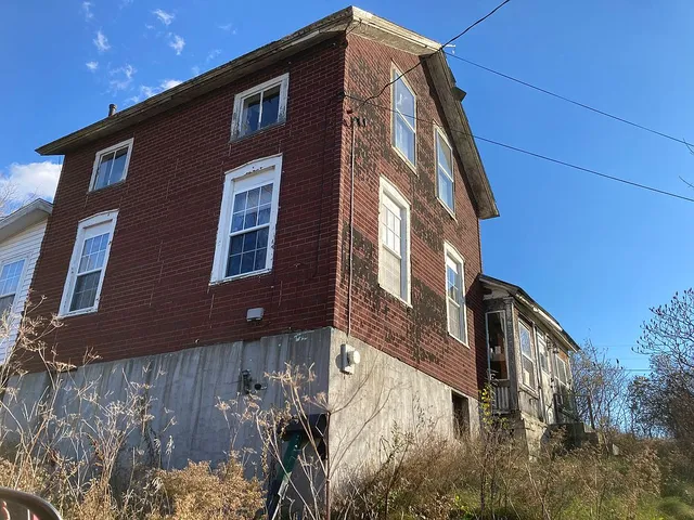 12 S  Main St, Fair Haven, VT 05743