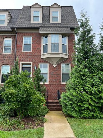 16121 Redland Rd, Rockville, MD 20855