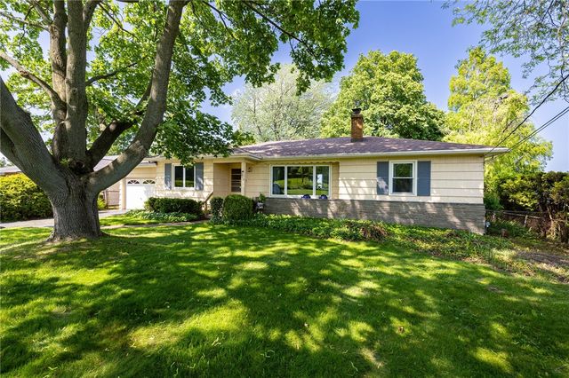 760 Beach Ave, Rochester, NY 14612