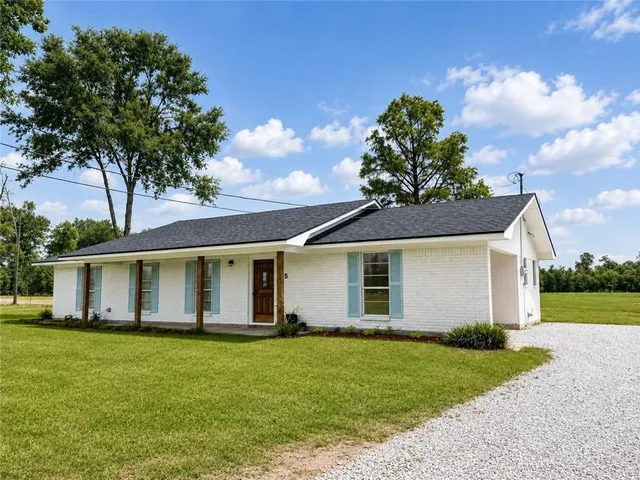 895 Highway 107 Hwy S, Cottonport, LA 71327