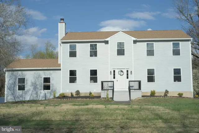 78 W  Tomlin Station Rd, Mickleton, NJ 08056
