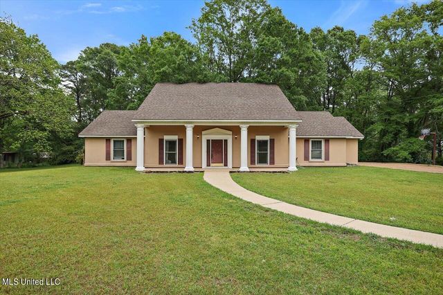 158 Dixie Rd, Florence, MS 39073