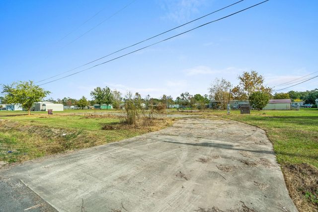 2784A Carswell St, Sulphur, LA 70663