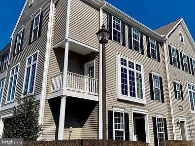3030 Meridian Cmns #A, Mechanicsburg, PA 17055