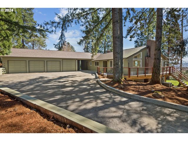 11338 SE Valley View Ter, Happy Valley, OR 97086