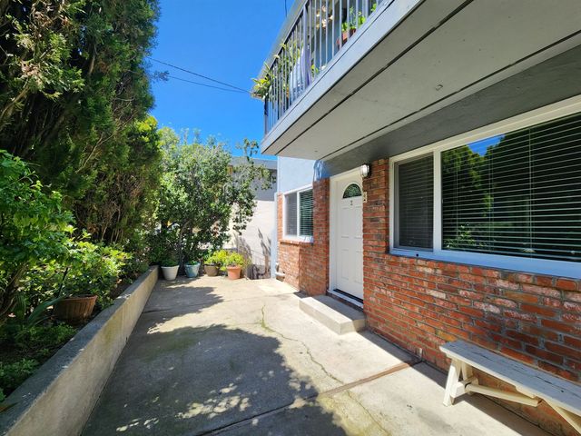 1617 6th Ave #1-8, Belmont, CA 94002