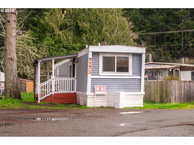 67624 Spinreel Rd #17A, North Bend, OR 97459