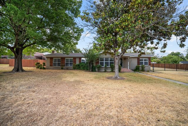 3709 Pecan Park Dr, Weatherford, TX 76087