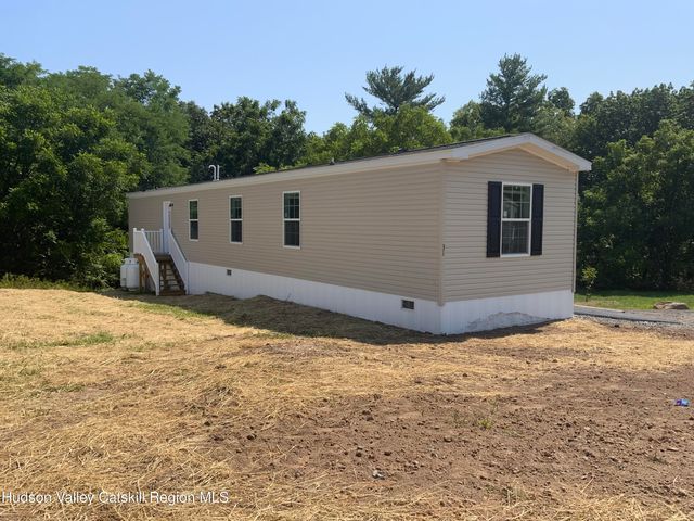 1154 Us-9 #31, Hudson, NY 12534