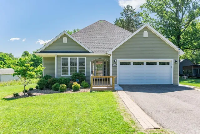 186 Schothum St, Lynchburg, VA 24502