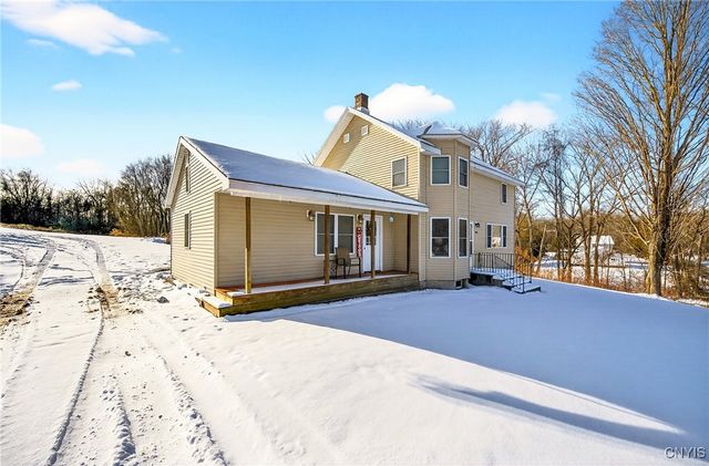 395 Furniss Station Rd, Oswego, NY 13126
