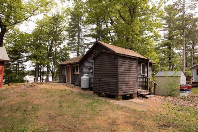 W5522 South ROUND LAKE ROAD, Wild Rose, WI 54984