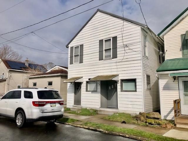 4423 4th Ave, Wampum, PA 16136