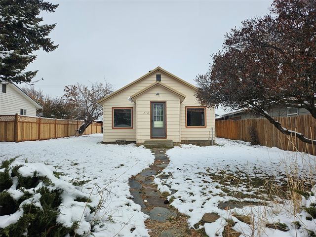 312 S  2nd Ave, Hot Springs, MT 59845