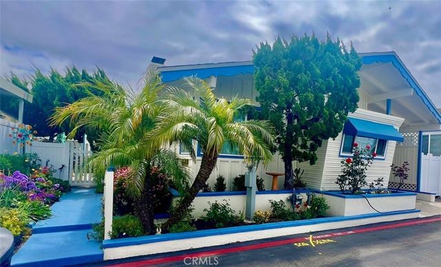 50 Saratoga, Newport Beach, CA 92660
