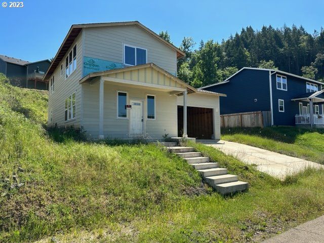 998 Forest Heights St, Sutherlin, OR 97479
