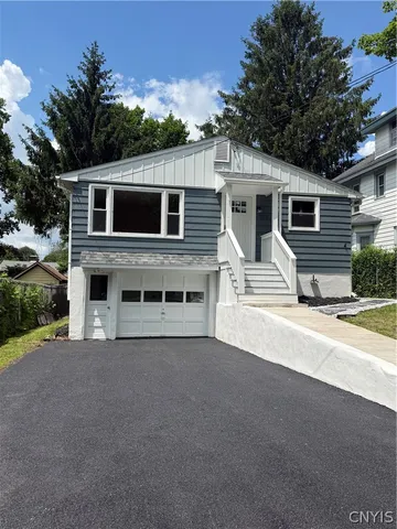 126 Aberdeen Ter, Syracuse, NY 13206