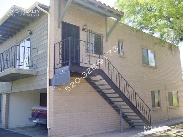 1985 N  Camino Serna #D, Tucson, AZ 85715