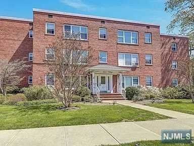 500 Union Ave  #3D, Rutherford, NJ 07070