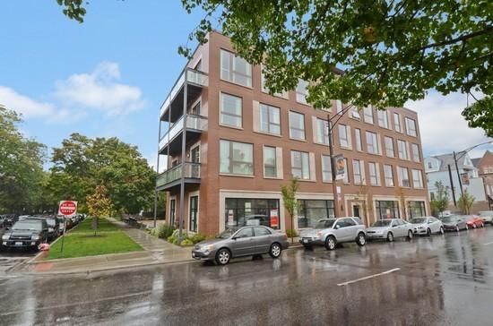 1628 W  Irving Park Rd   #2W, Chicago, IL 60613